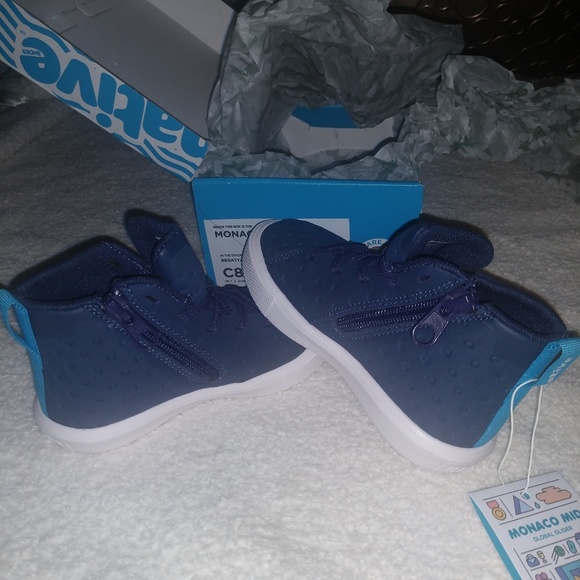 Native shoes - Picture 3 of 5